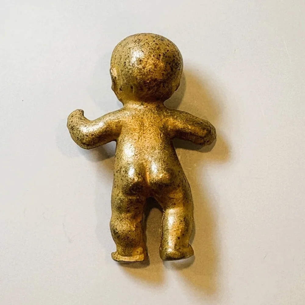 Vintage Allison Mager Gold Tone Baby Brooch Unique Statement Costume Jewelry - Picture 5 of 11